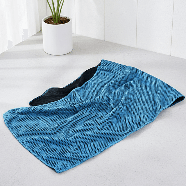 Instant Cooling Sports Towel for Outdoor Events and Workouts — View 5