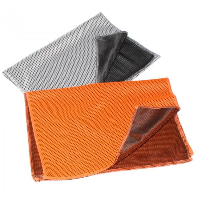 Instant Cooling Sports Towel for Outdoor Events and Workouts — View 3