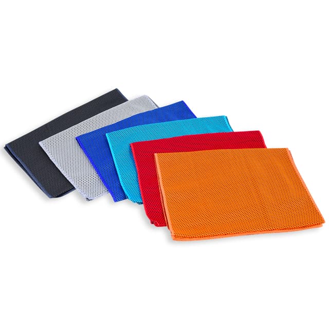 Instant Cooling Sports Towel for Outdoor Events and Workouts — View 4